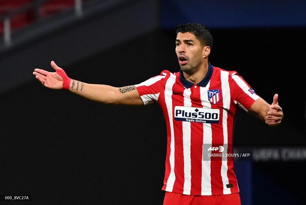 penyerang-uruguay-atletico-madrid-luis-suarez-memberi-isyarat-selama-pertandingan.jpg