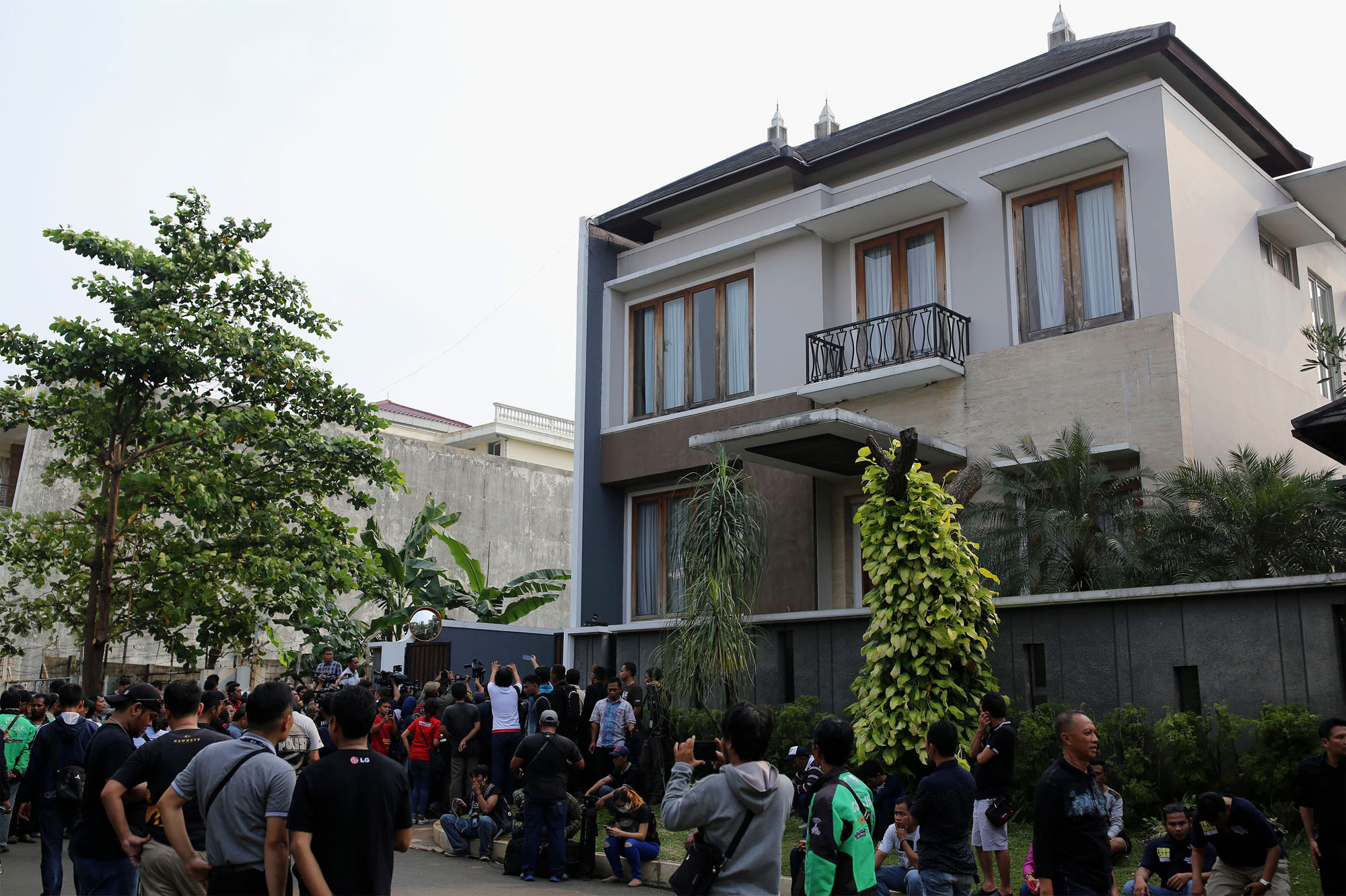 perampokan-rumah-pondok-indah_20160903_205650.jpg