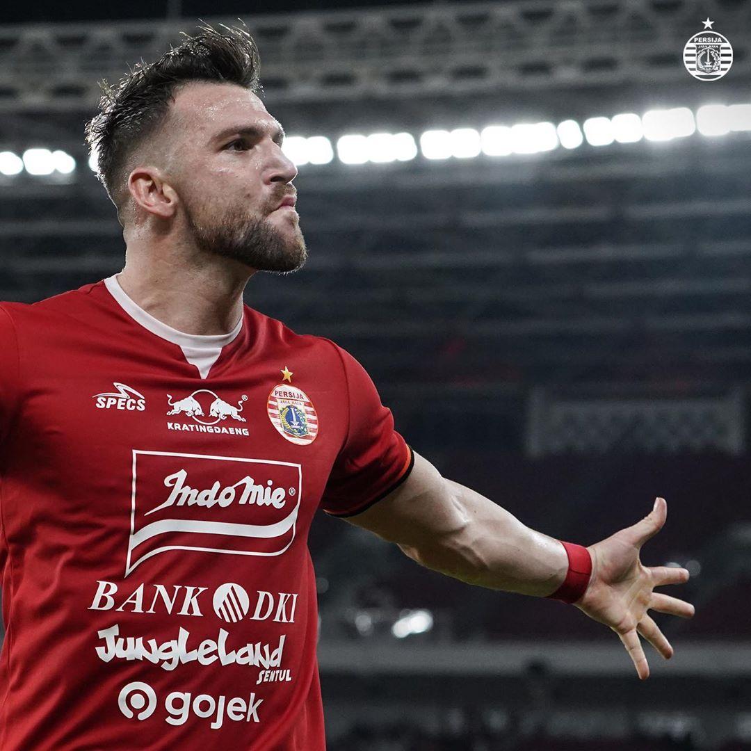 perayaan-selebrasi-marco-simic-usai-cetak-hattrick-lawan-madura-united.jpg
