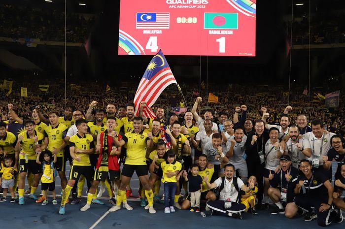 perayaan-timnas-malaysia-usai-lolos-ke-piala-asia-2023.jpg