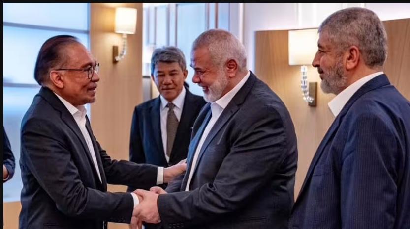 perdana-menteri-malaysia-anwar-ibrahim-bertemu-dengan-pemimpin-hamas-ismail-haniyeh.jpg