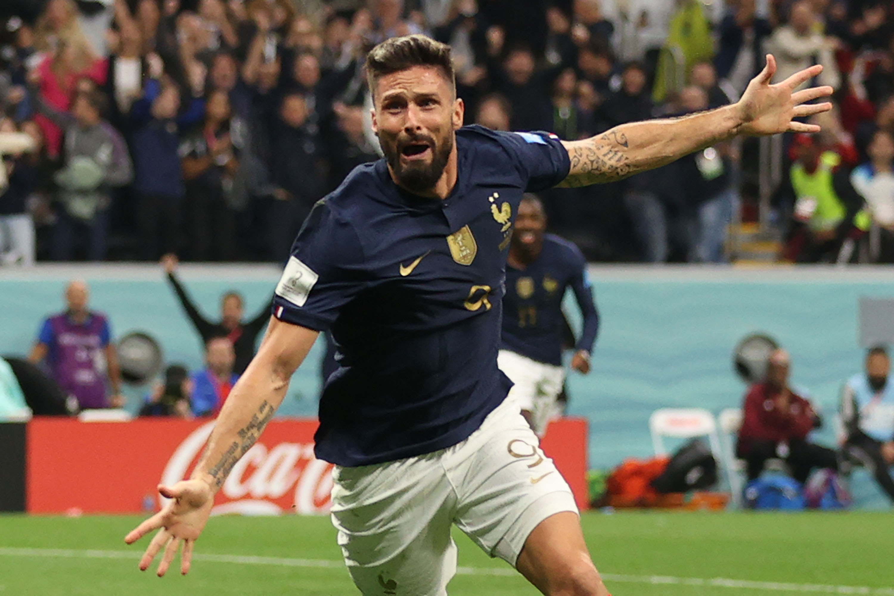 perempat-final-piala-dunia-2022-inggris-vs-prancis_20221211_062352.jpg