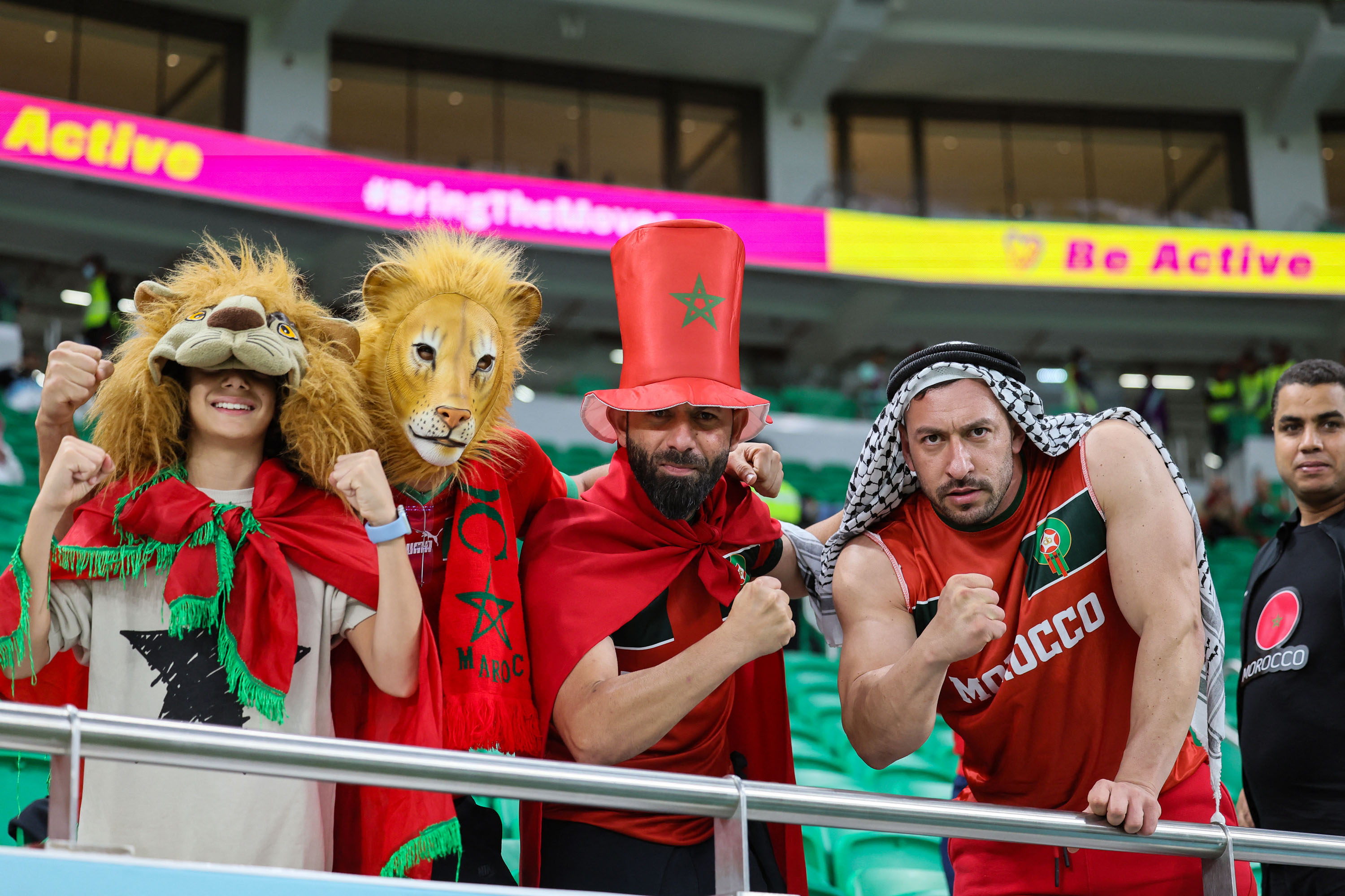 perempat-final-piala-dunia-2022-maroko-vs-portugal_20221210_215535.jpg