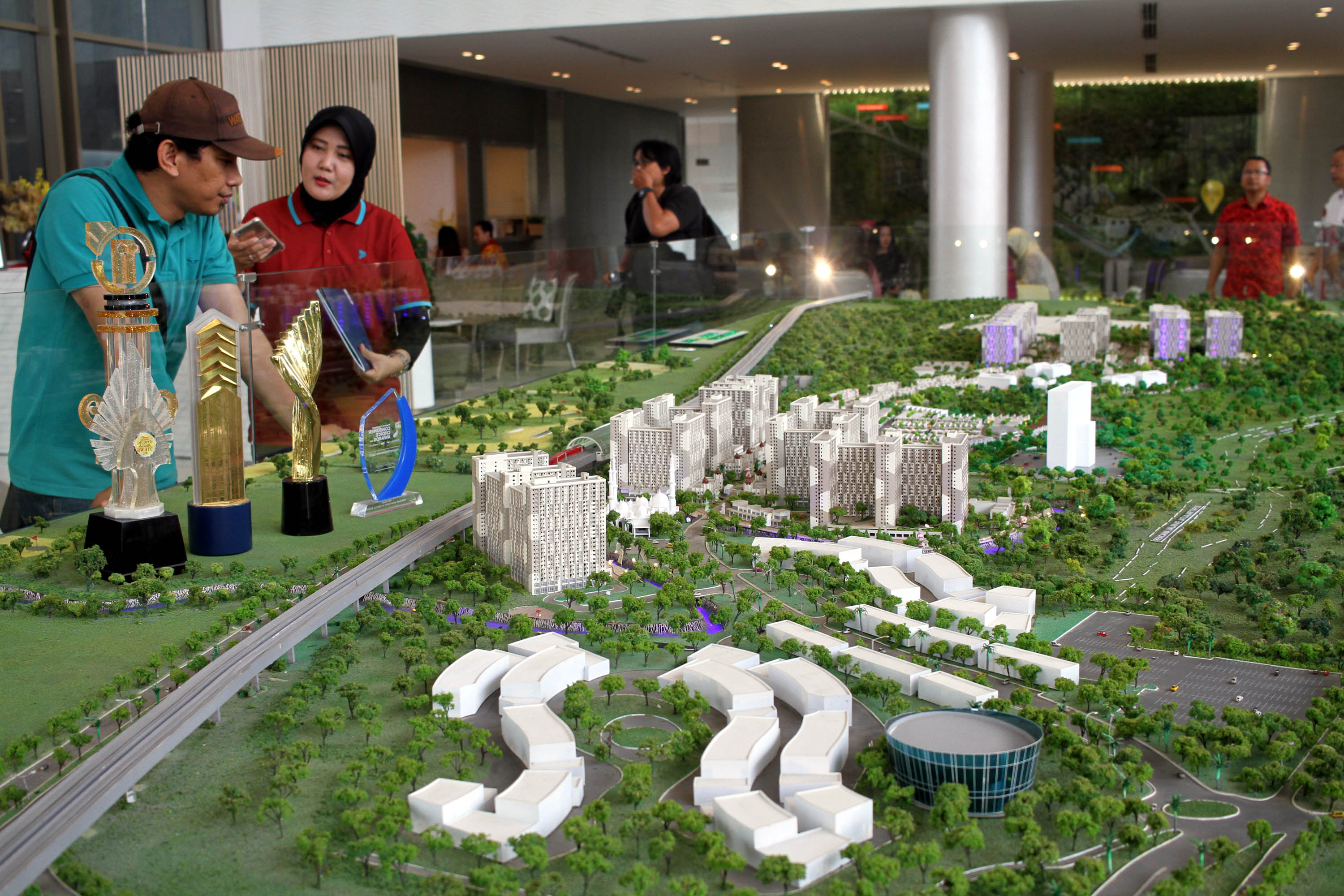peresmian-transit-oriented-develepment-gunung-putri_20180422_201947.jpg