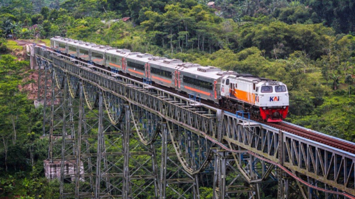 Harga Tiket dan Jadwal Kereta Api Jayabaya Sidoarjo-Malang Kelas Ekonomi & Eksekutif