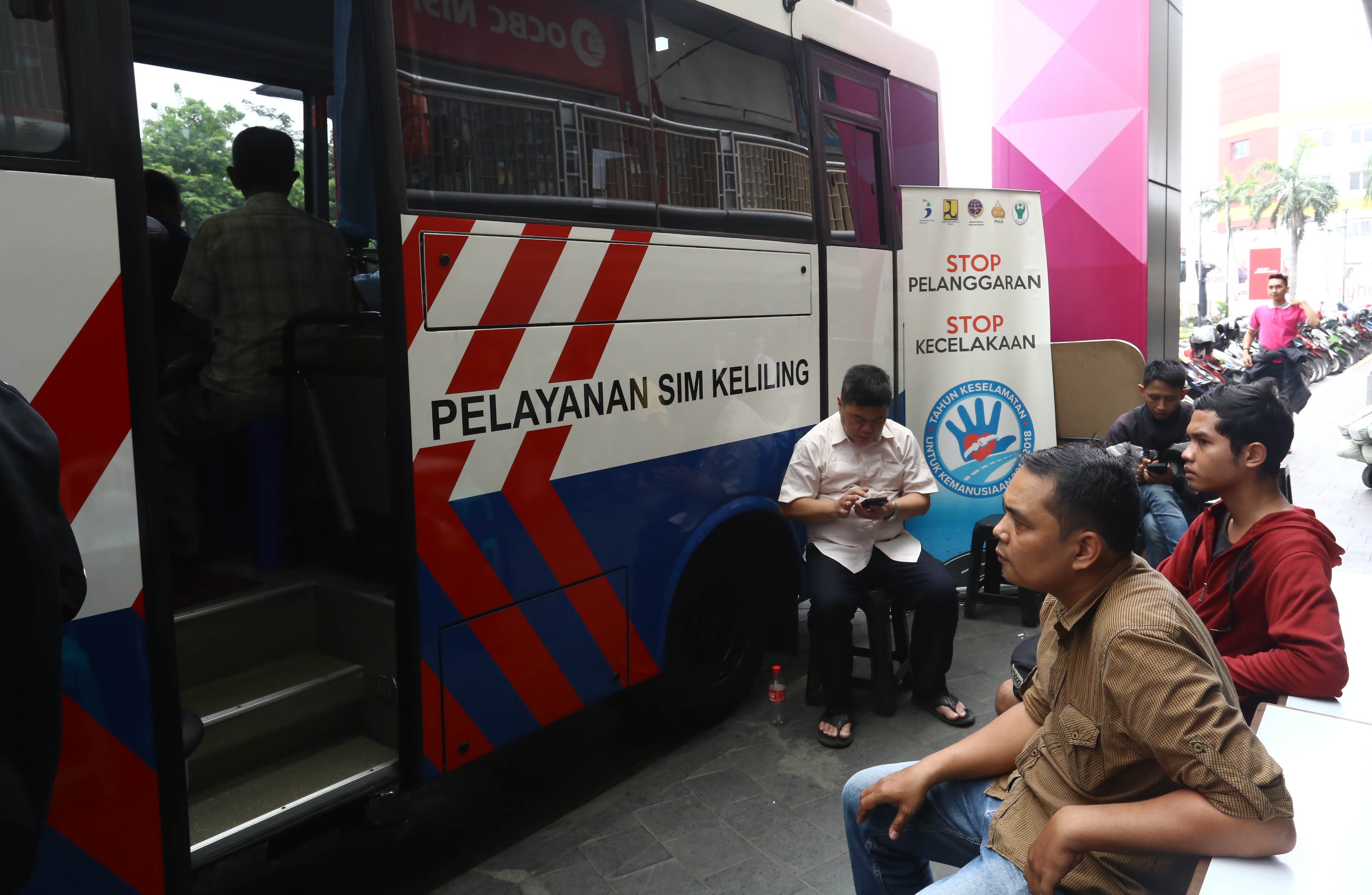 Daftar Lokasi Mangkalnya Mobil SIM Keliling di Jakarta Sabtu Ini