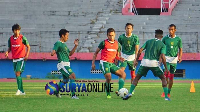 persebaya-menggelar-latihan-di-stadion-gelora-delta-sidoarjo-5.jpg