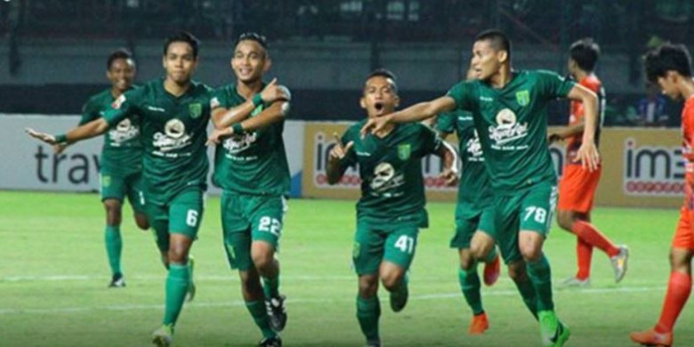 persebaya-surabaya-bergembiraaaa_20170922_182758.jpg