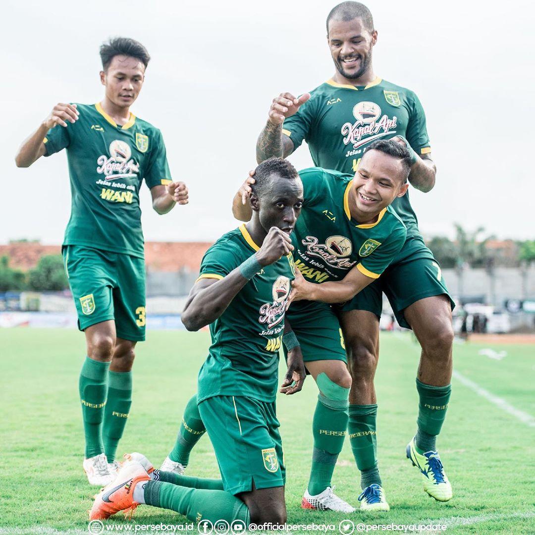 persebaya-surabaya-dan-makan-konate-di-piala-gubernur-jatim-2020.jpg