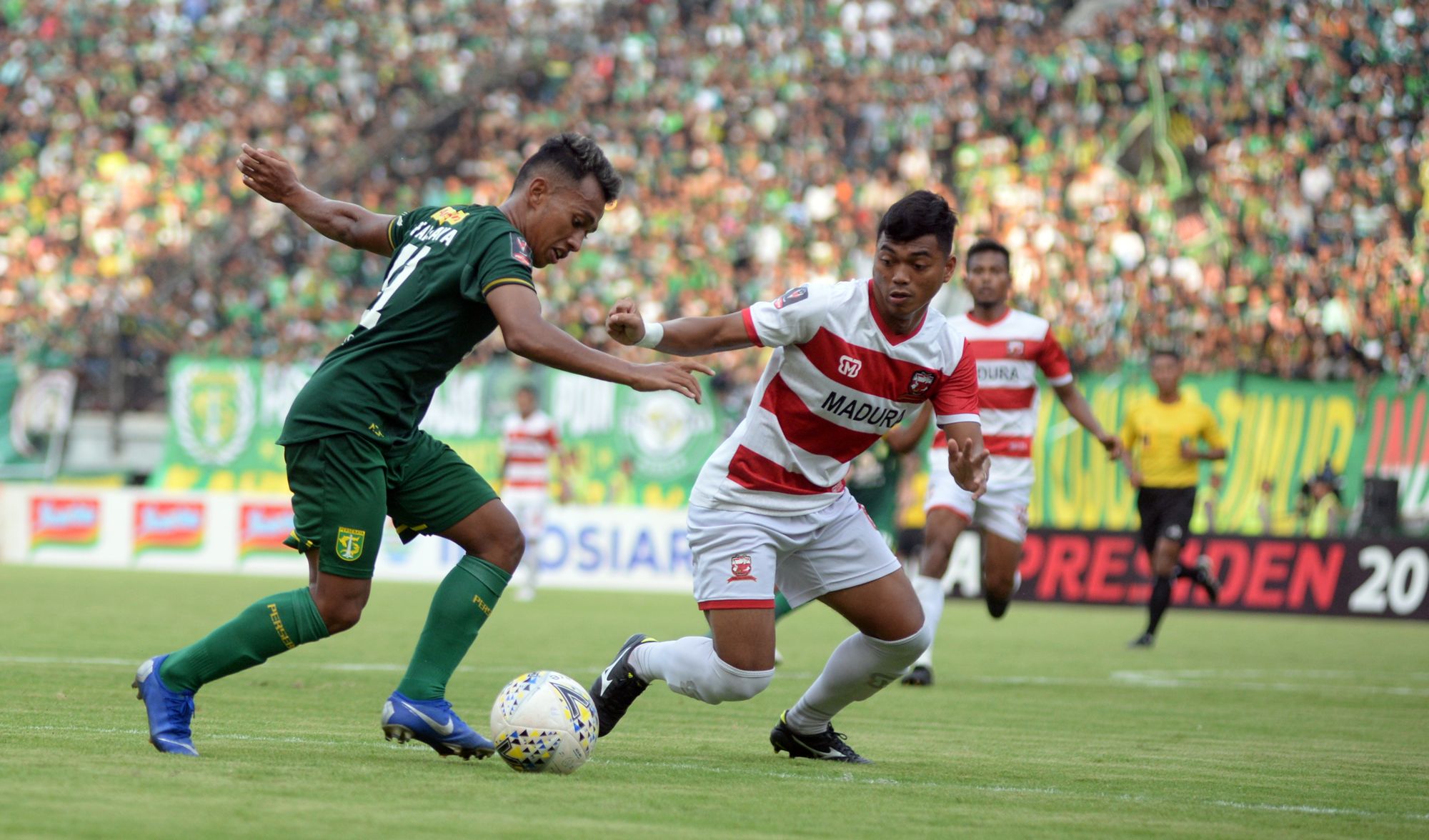 persebaya-surabaya-vs-madura-united-fc-di-laga-piala-presiden-20_20190404_130822.jpg