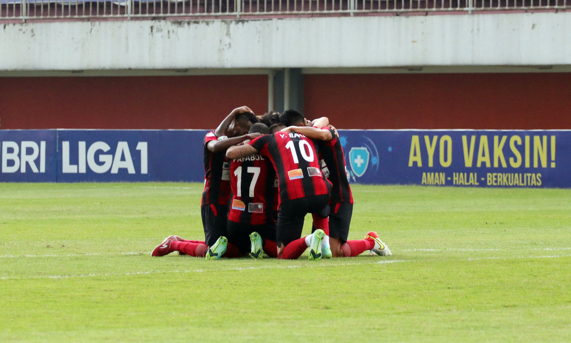persipura-menang-tipis-dari-persikabo-pada-liga-1-bri-20212022_20211122_182522.jpg