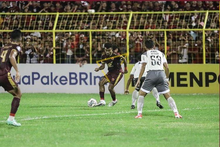 pertandingan-psm-makassar-vs-persib-bandung.jpg