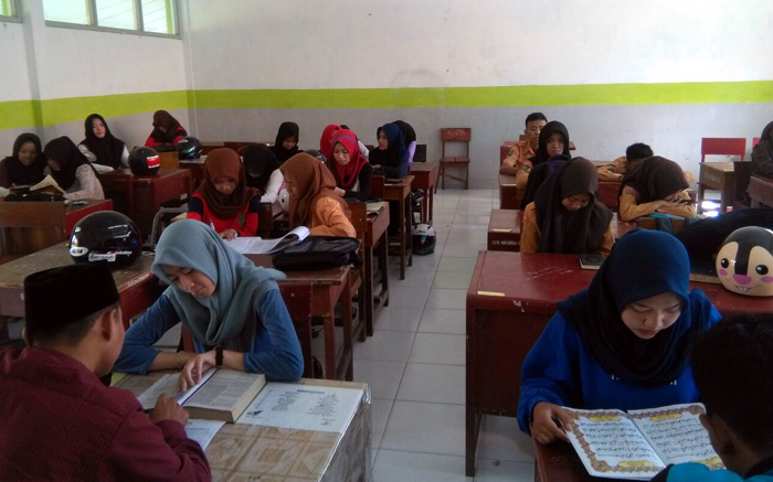 pesantren-ramadan-smkn-1-pontianak_20160618_074634.jpg