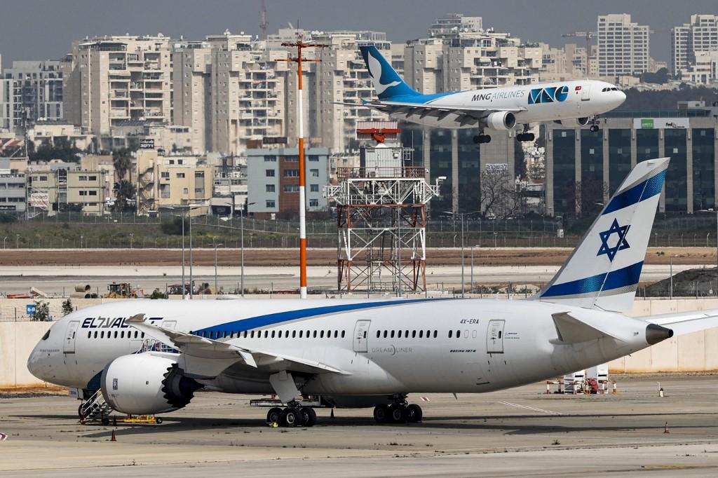 pesawat-el-al.jpg