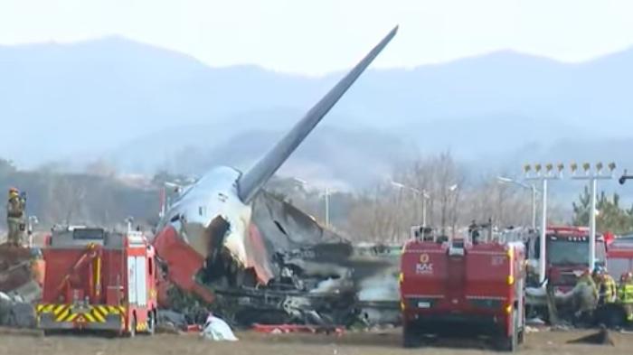 pesawat-jeju-air-terbakar-saat-mendarat.jpg