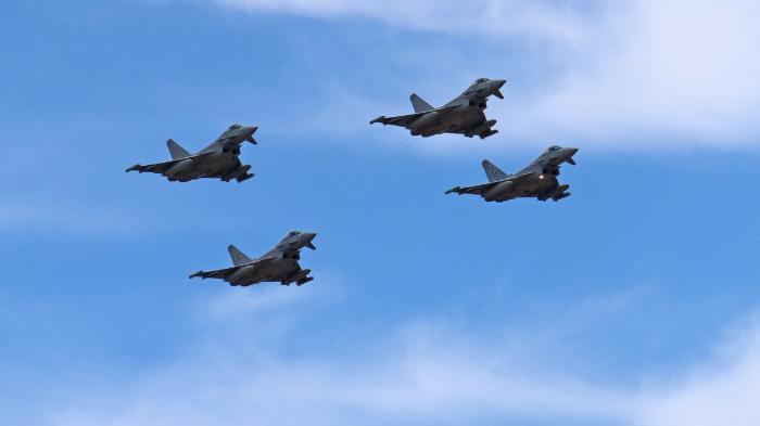 pesawat-typhoons-of-1435-flight-milik-inggris-78yh.jpg