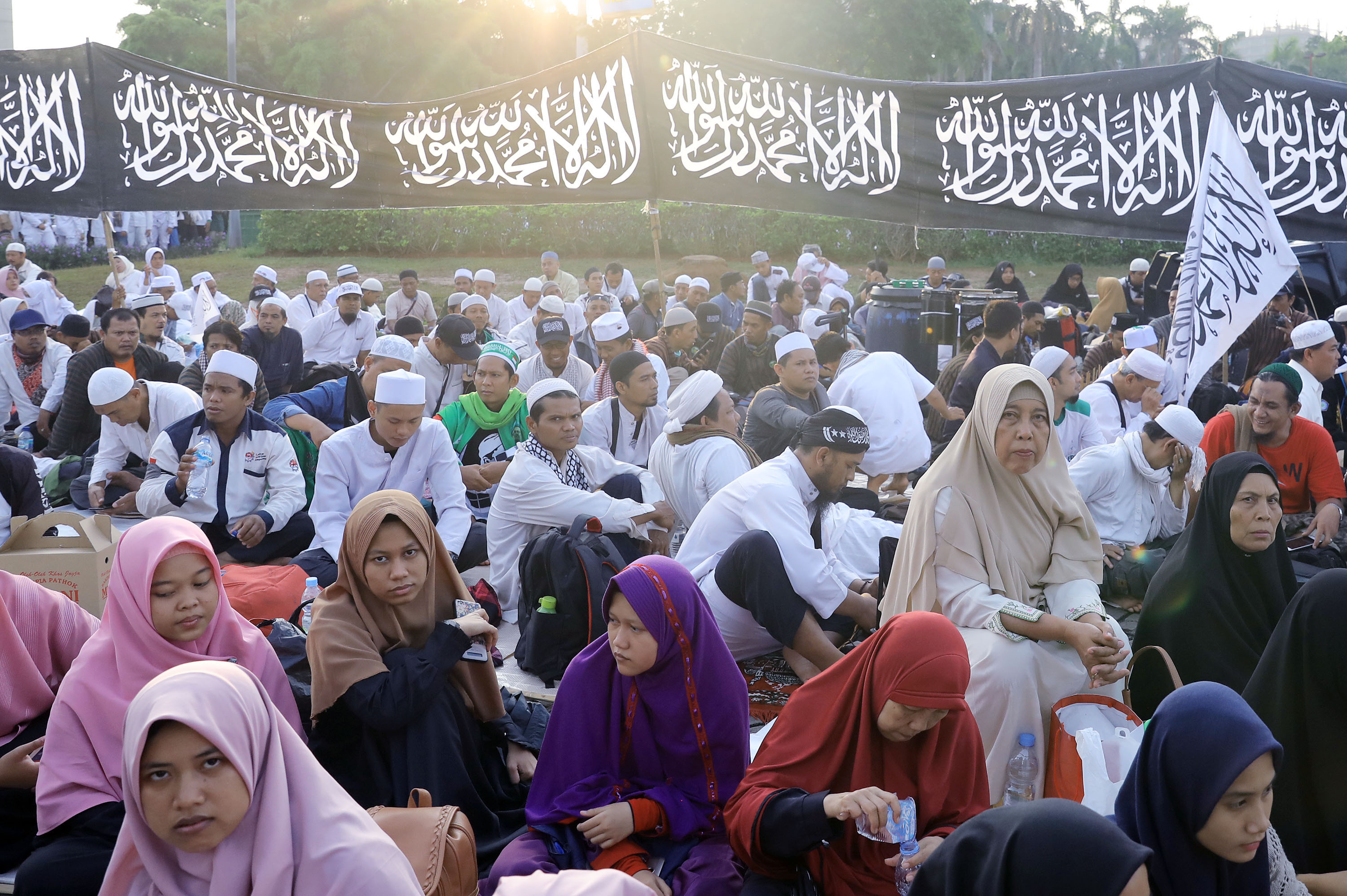 peserta-reuni-akbar-mujahid-212-padati-monas_20191202_125632.jpg