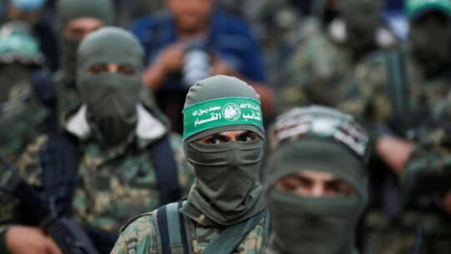 petempur-brigade-al-qassam-sayap-militer-hamas-dalam-sebuah-parade-militer-2.jpg