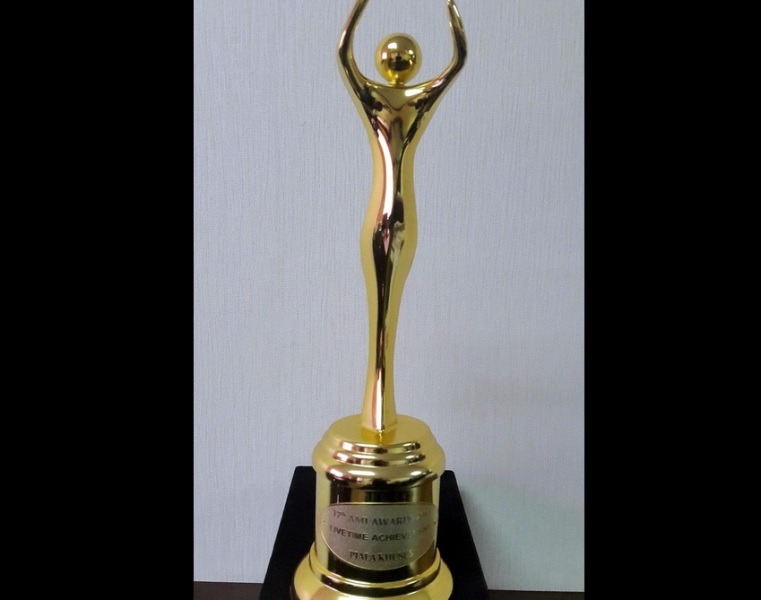 piala-ami-awrds-oke123_20150922_170515.jpg