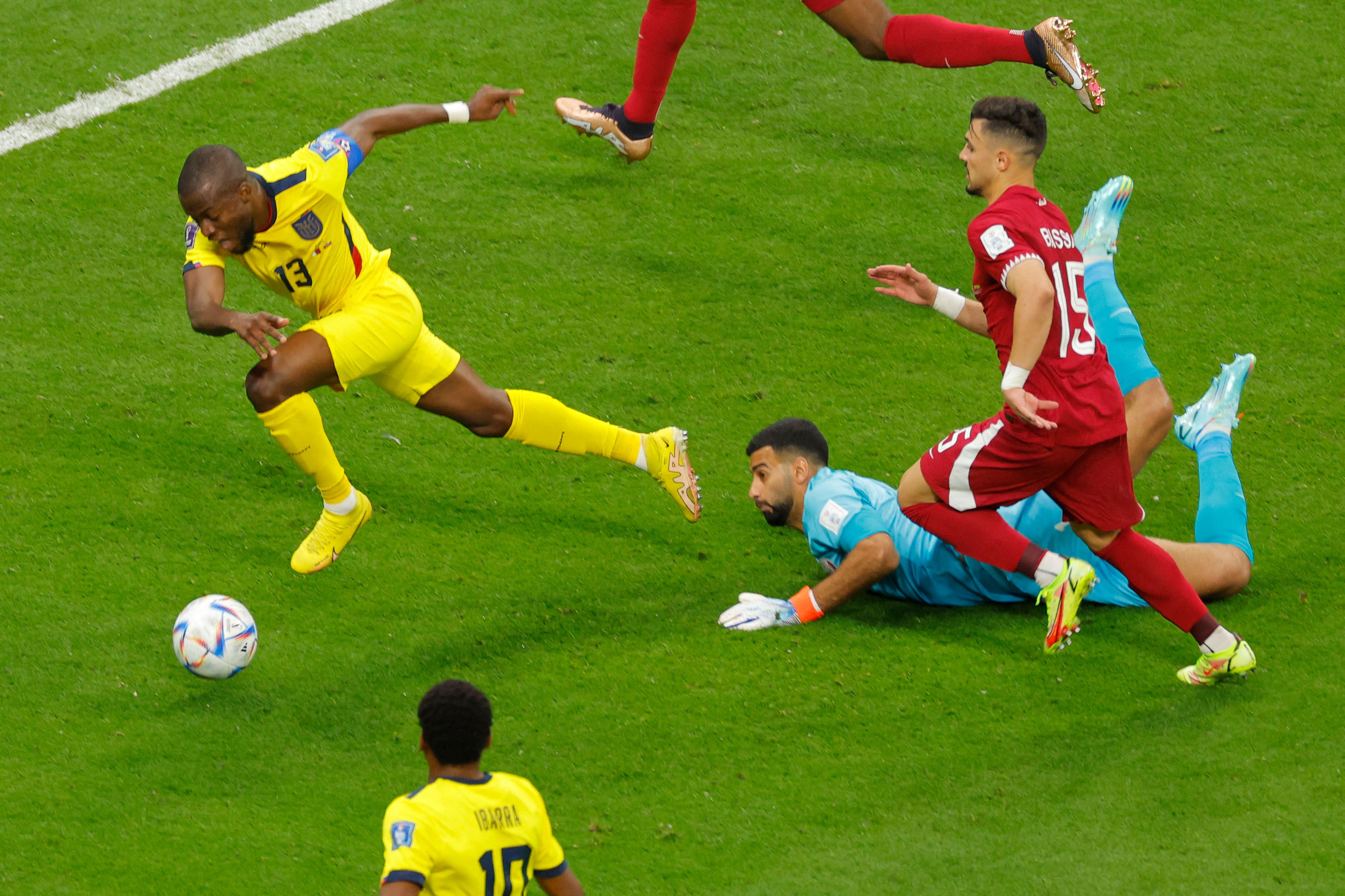 piala-dunia-2022-qatar-vs-ekuador_20221121_003028.jpg