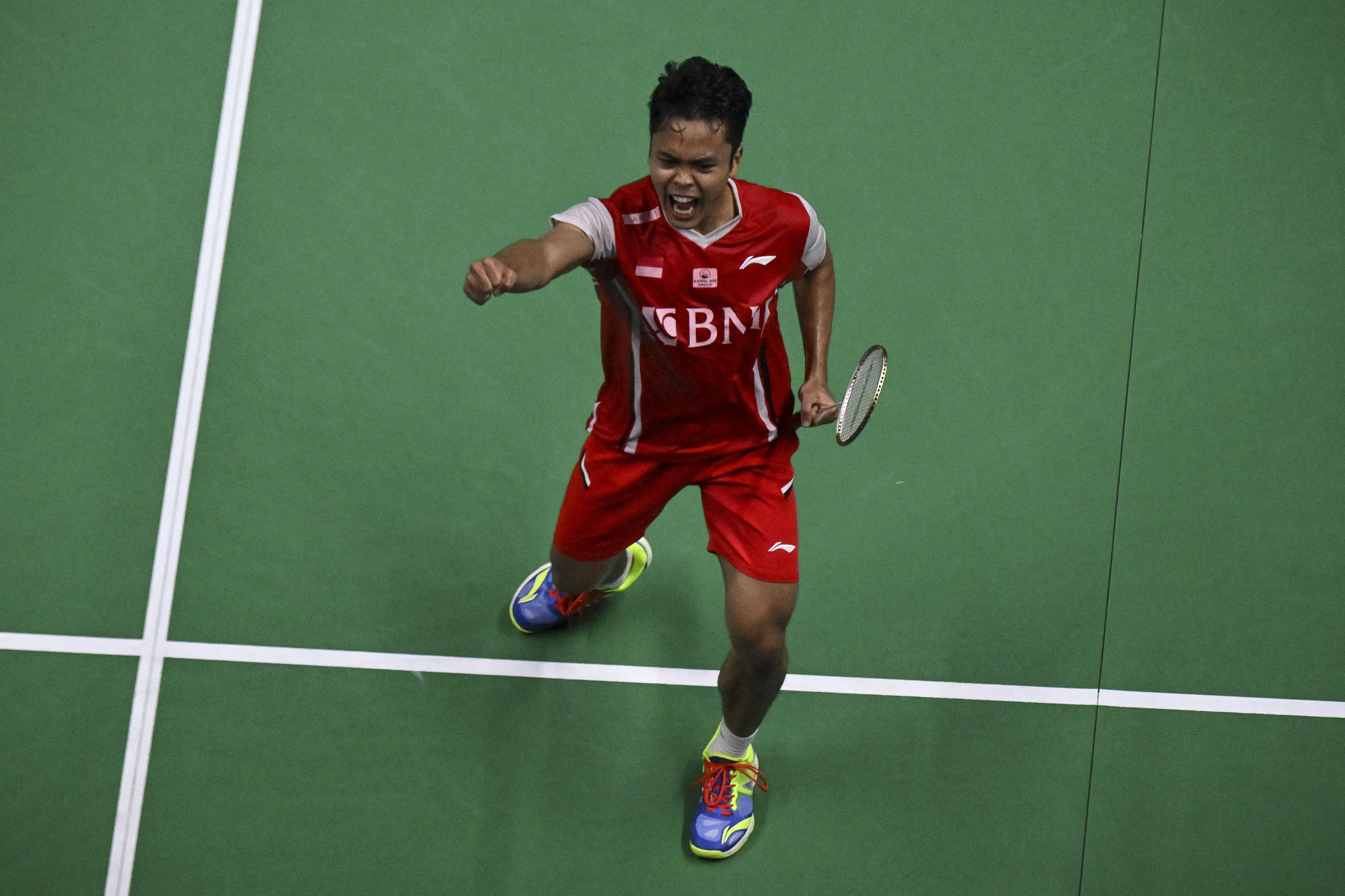 piala-thomas-anthony-ginting-bungkam-kento-momota_20220513_223721.jpg
