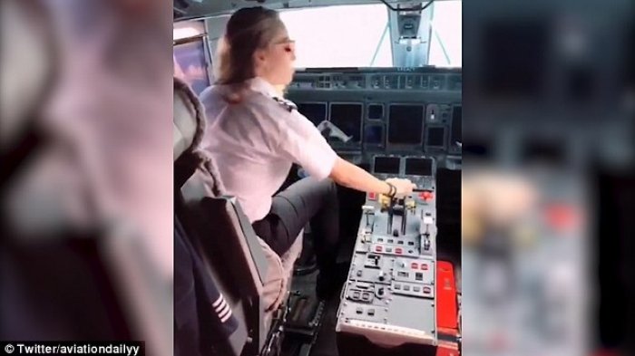 pilot-lakukan-kiki-challenge_20180830_114703.jpg