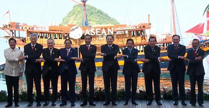 pinisi-asean-foto.jpg