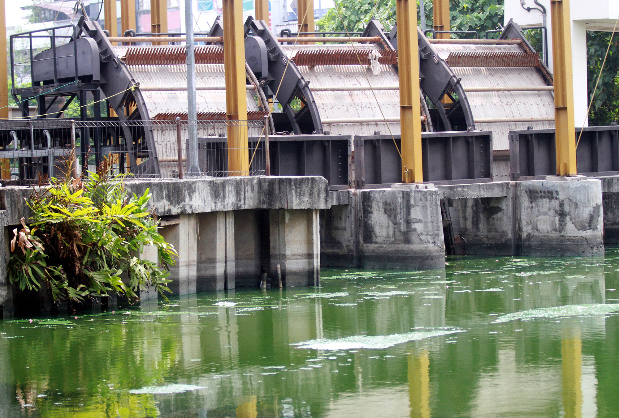 pintu-air-ancol_20141124_193123.jpg