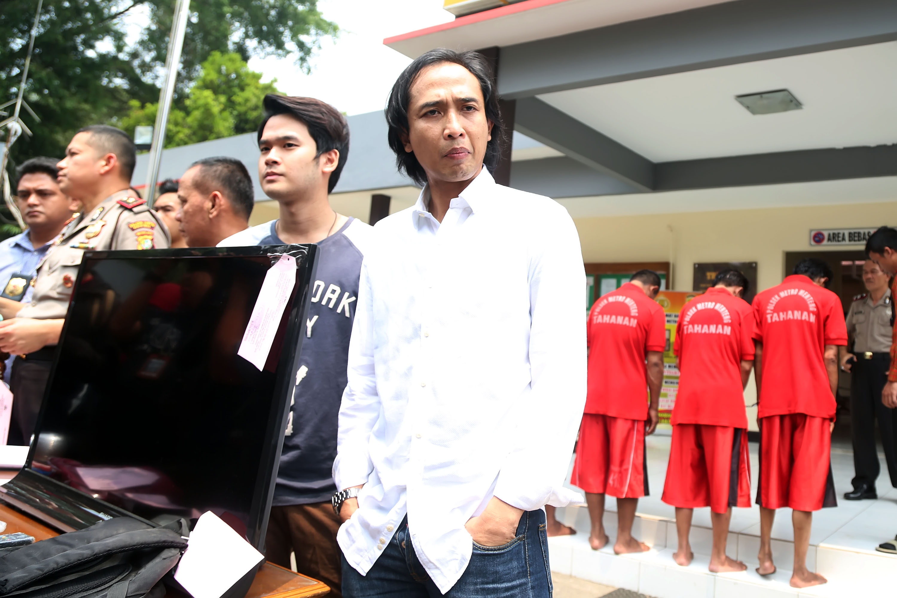 piyu-datangi-polsek-menteng_20151008_002147.jpg