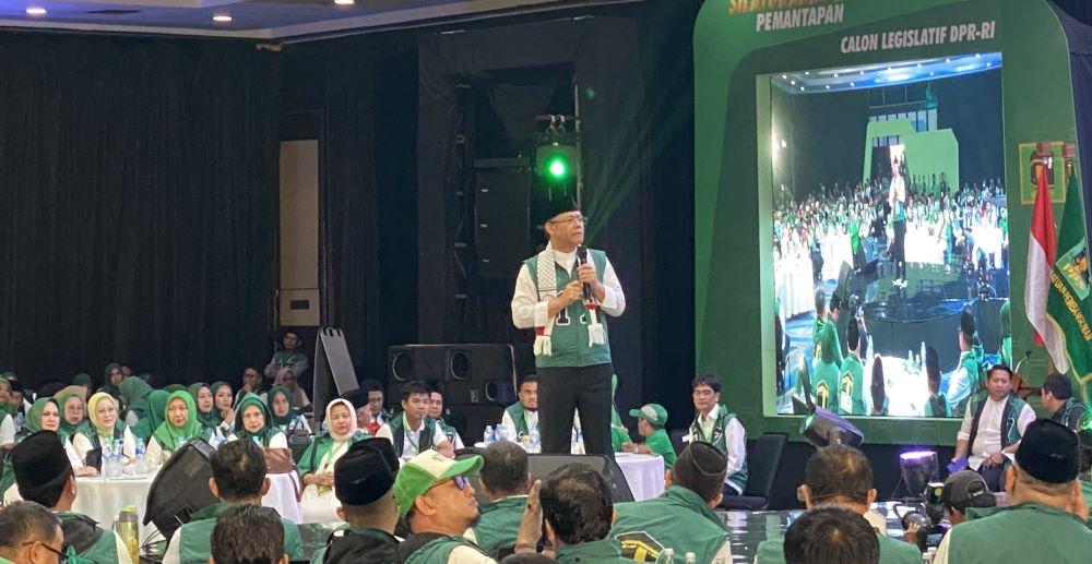 plt-ketua-umum-ppp-muhammad-mardiono-beri-arahan-pembekalan-caleg-ppp-se-indonesia-di-mercure.jpg