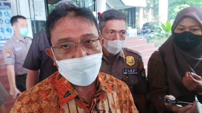 plt-rektor-unila-dr-mohammad-sofwan-effendi-saat-diwawancarai.jpg
