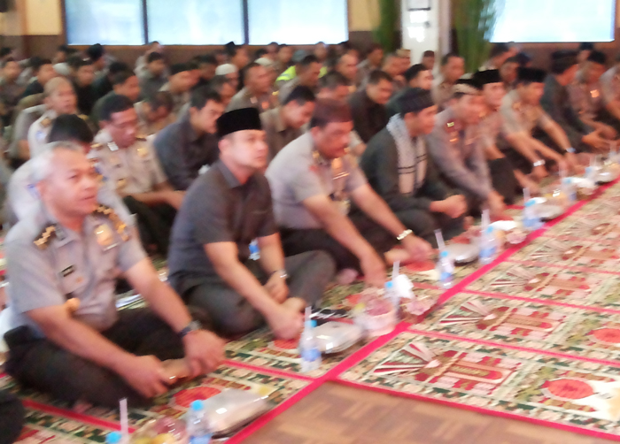 polda-babel-peringati-maulid-nabi-muhammad_20151229_095329.jpg