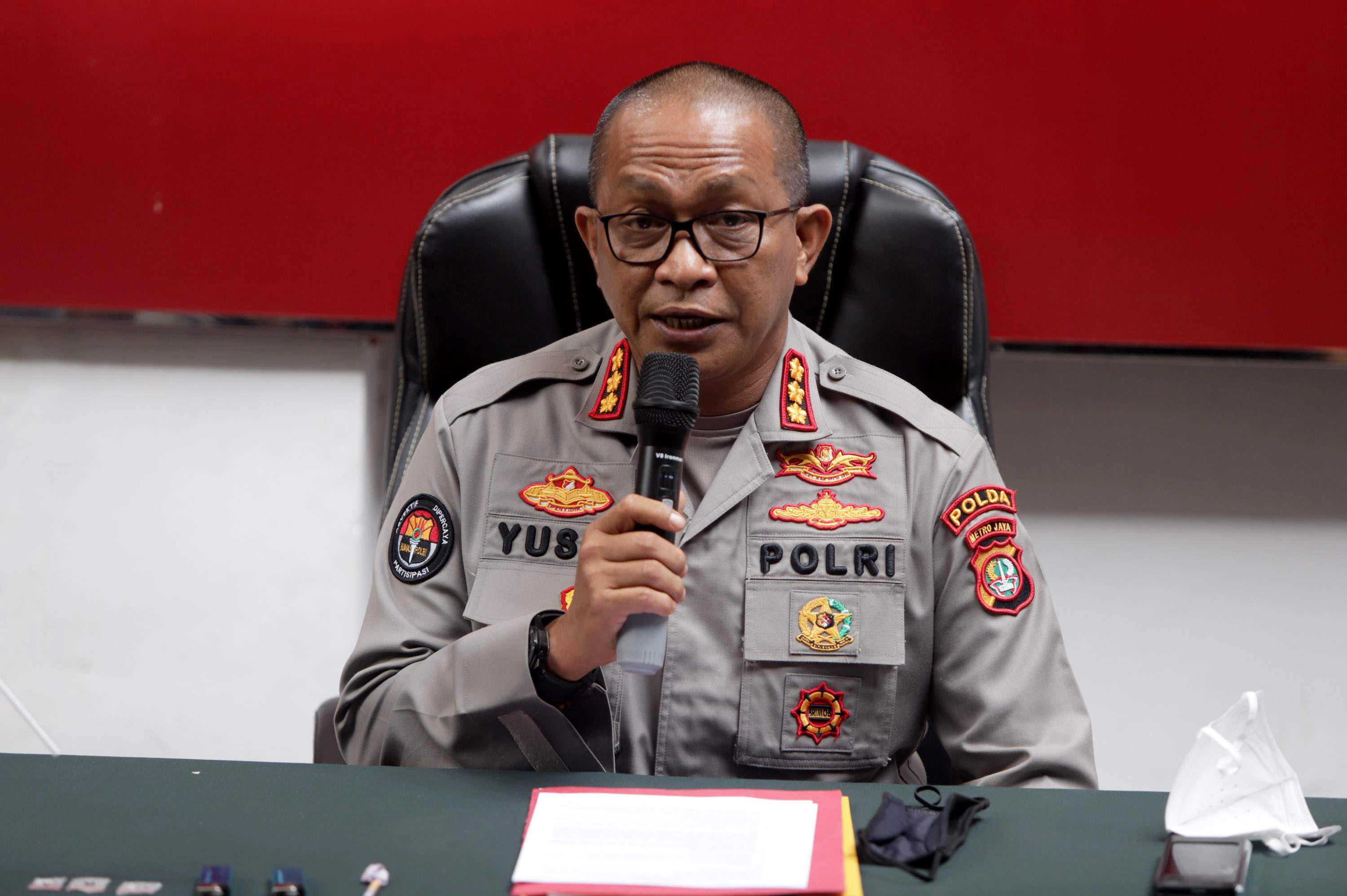 polda-metro-jaya-rilis-kasus-narkoba-artis-renald-ramadhan_20201019_180021.jpg