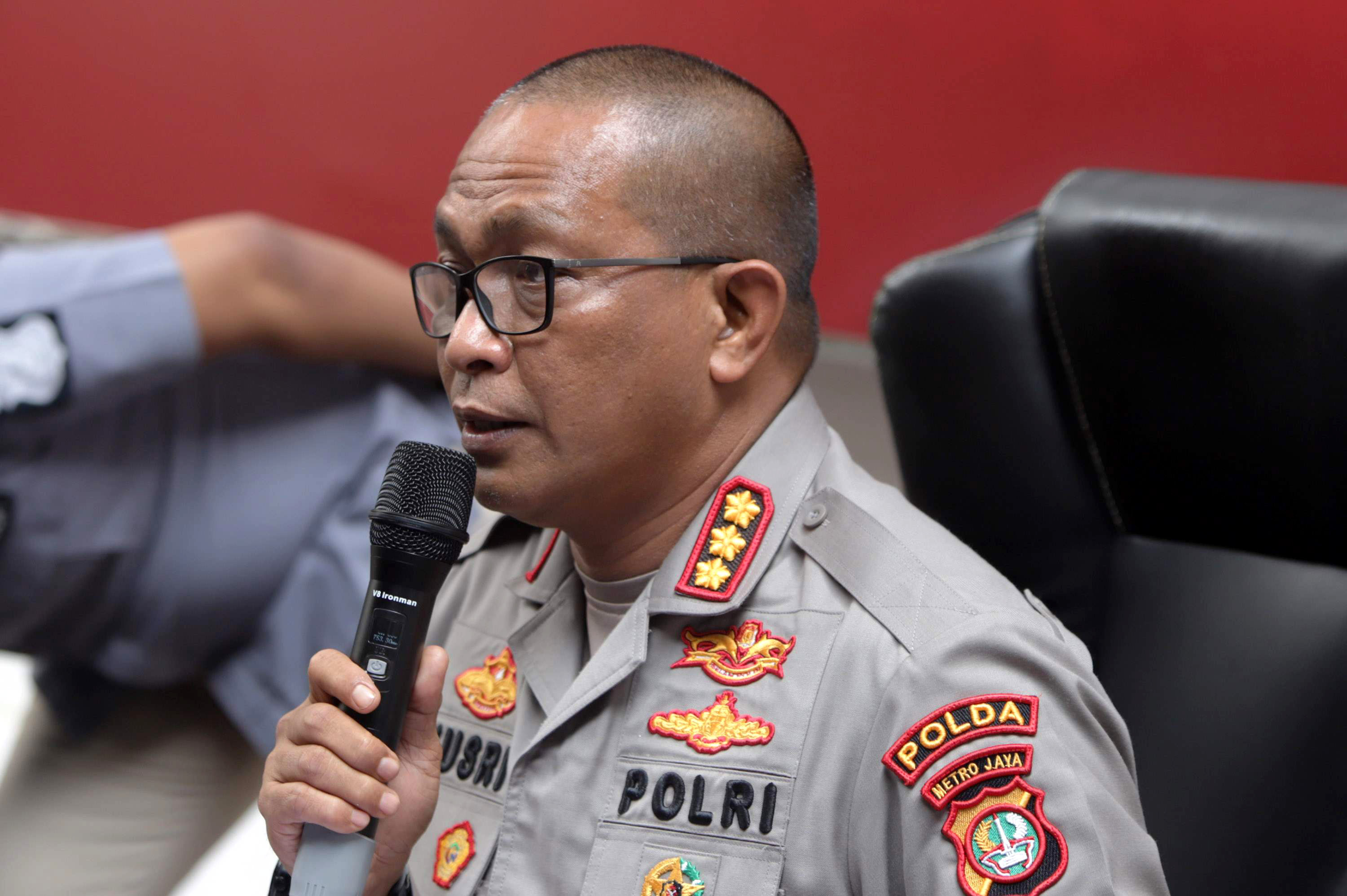 polda-metro-jaya-rilis-kasus-narkoba-artis-renald-ramadhan_20201019_180437.jpg