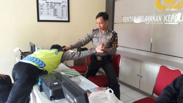polisi-latihan-silat_20170629_212200.jpg