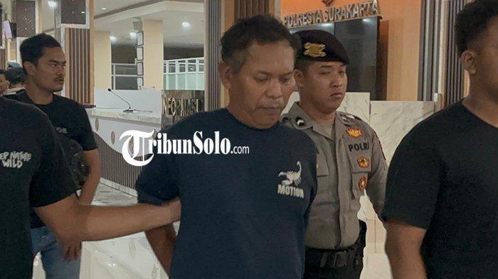 polisi-mengamankan-as-47-warga-sumber.jpg