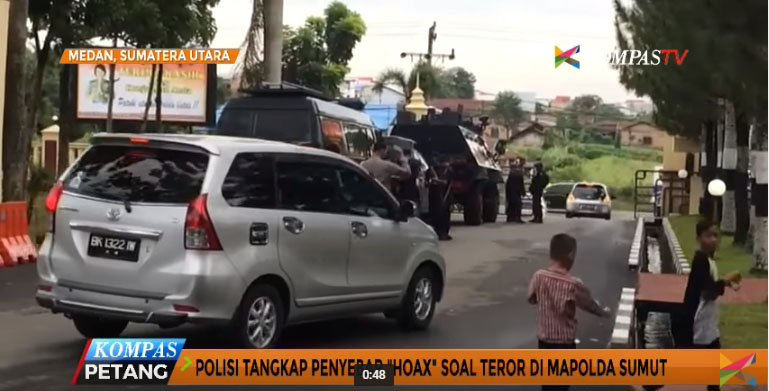 polisi-tangkap-penyebar-hoax-teror-mapolda-sumut_20170704_221221.jpg