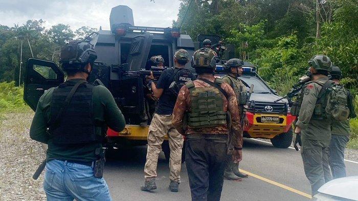 polres-nduga-dibantu-satuan-tugas-damai-cartenz-dan-tni.jpg