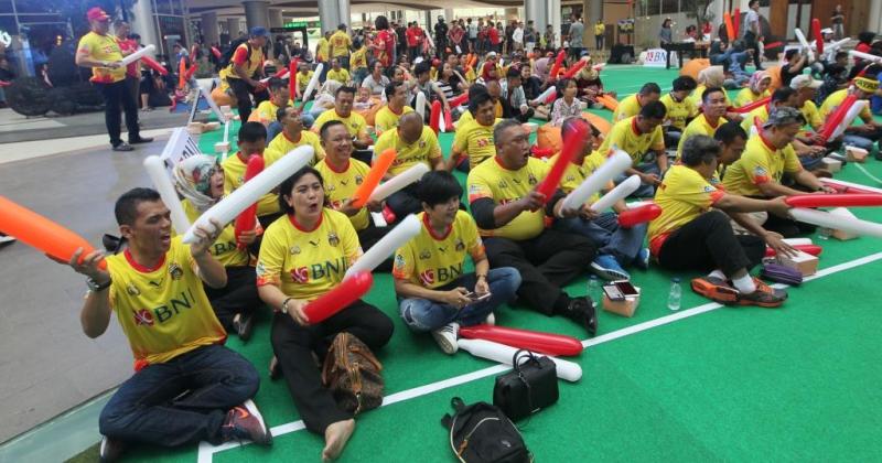 polri-dan-bni-ajak-masyarakat-nobar-di-epicentrum-walk_20170925_014606.jpg