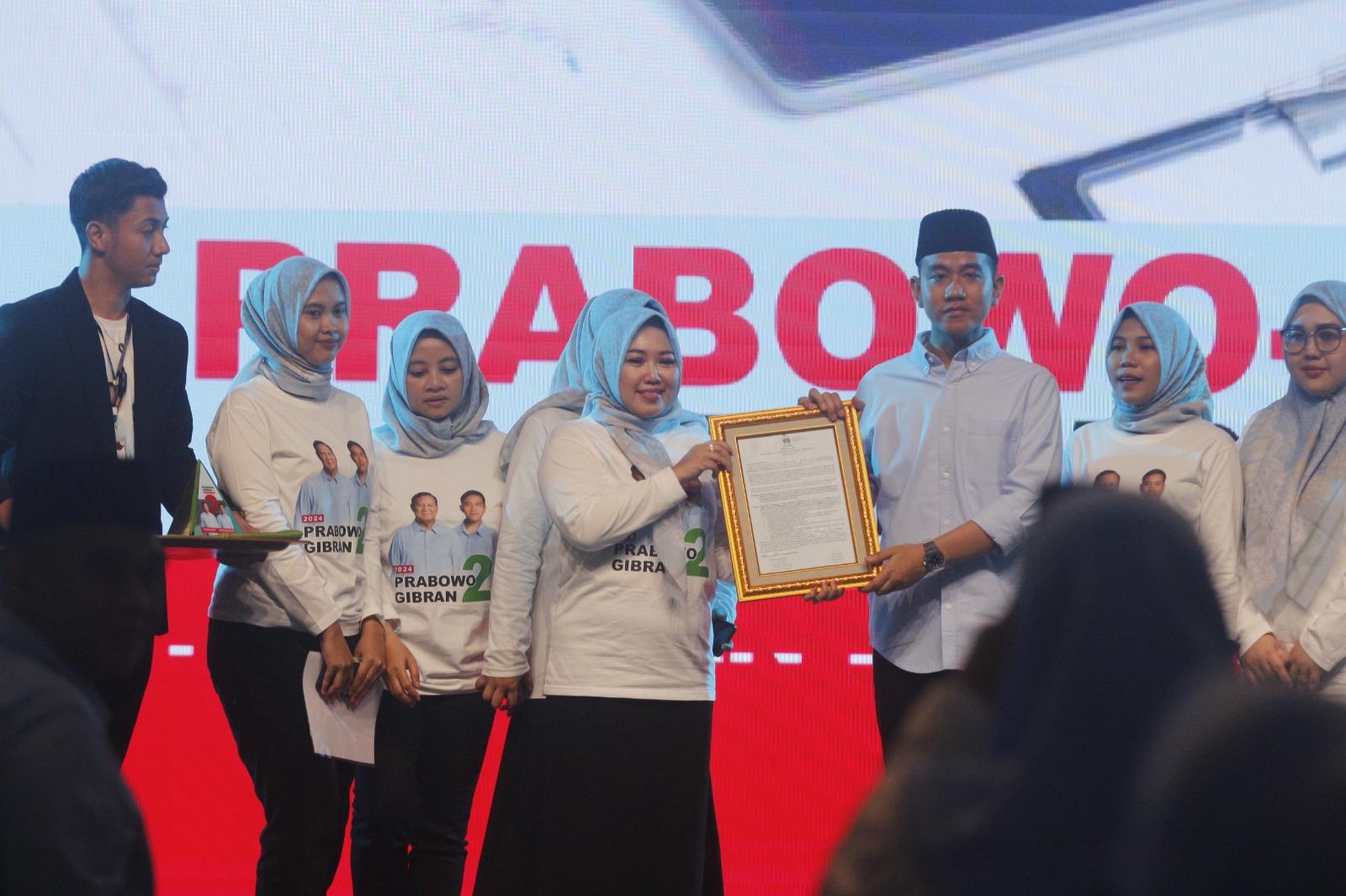 prabowo-gibrann-nadylin.jpg