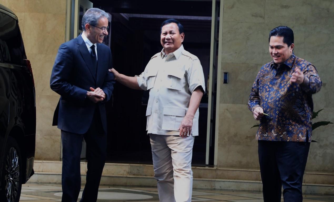 prabowo-subianto-erick-thohir-dan-pemilik-gedung-burj-khalifa-mohamed-ali-rashed-alabbar.jpg