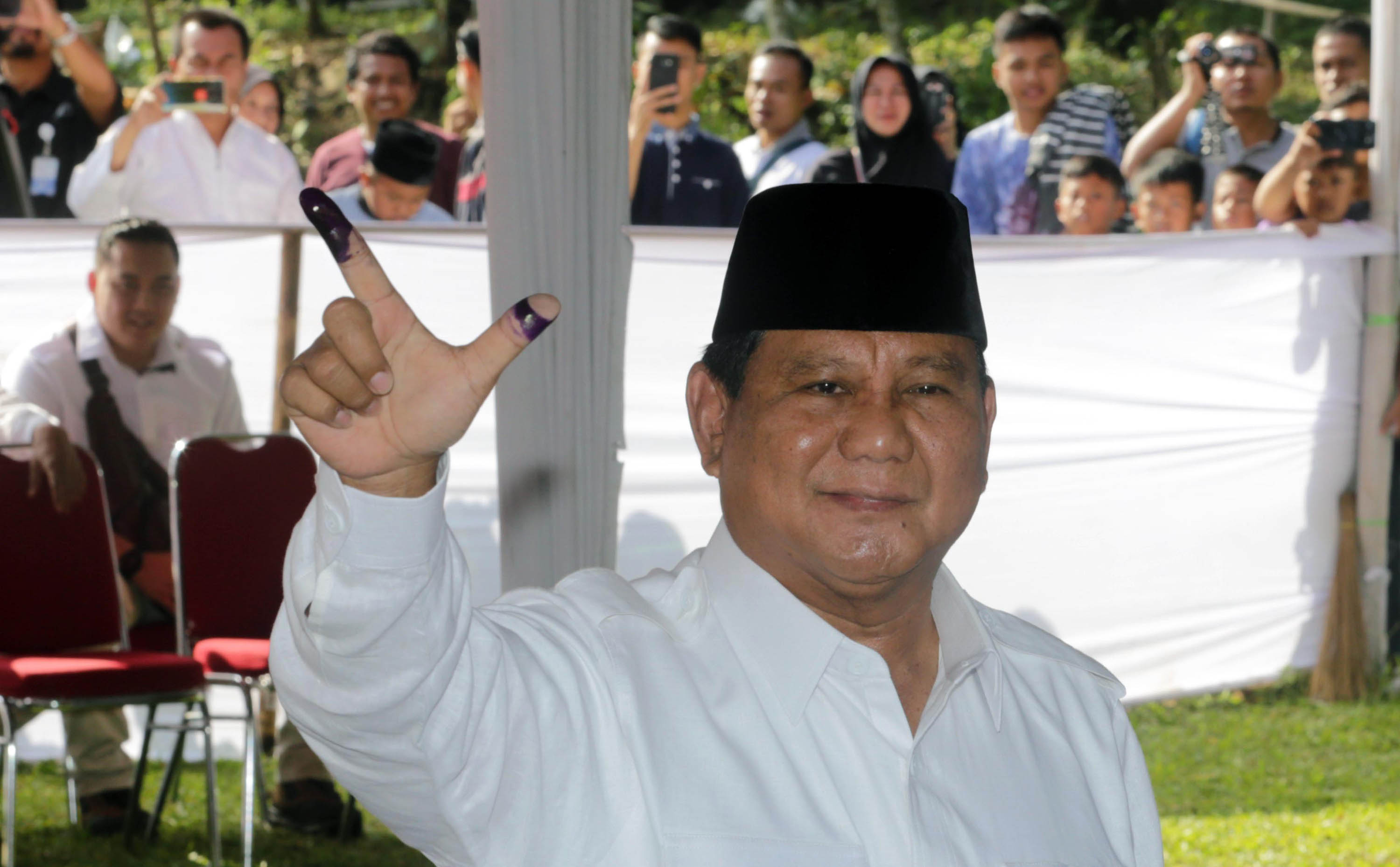 Prabowo Klaim Kemenangan 55 Persen, Namun 13 Lembaga Survei Hasilnya Menang Jokowi, Cek Data Terbaru