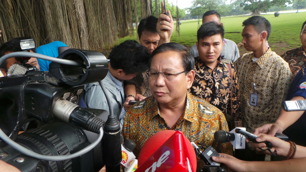 prabowo-subianto-temui-jokowi-di-istana-bogor-1_20150129_153739.jpg