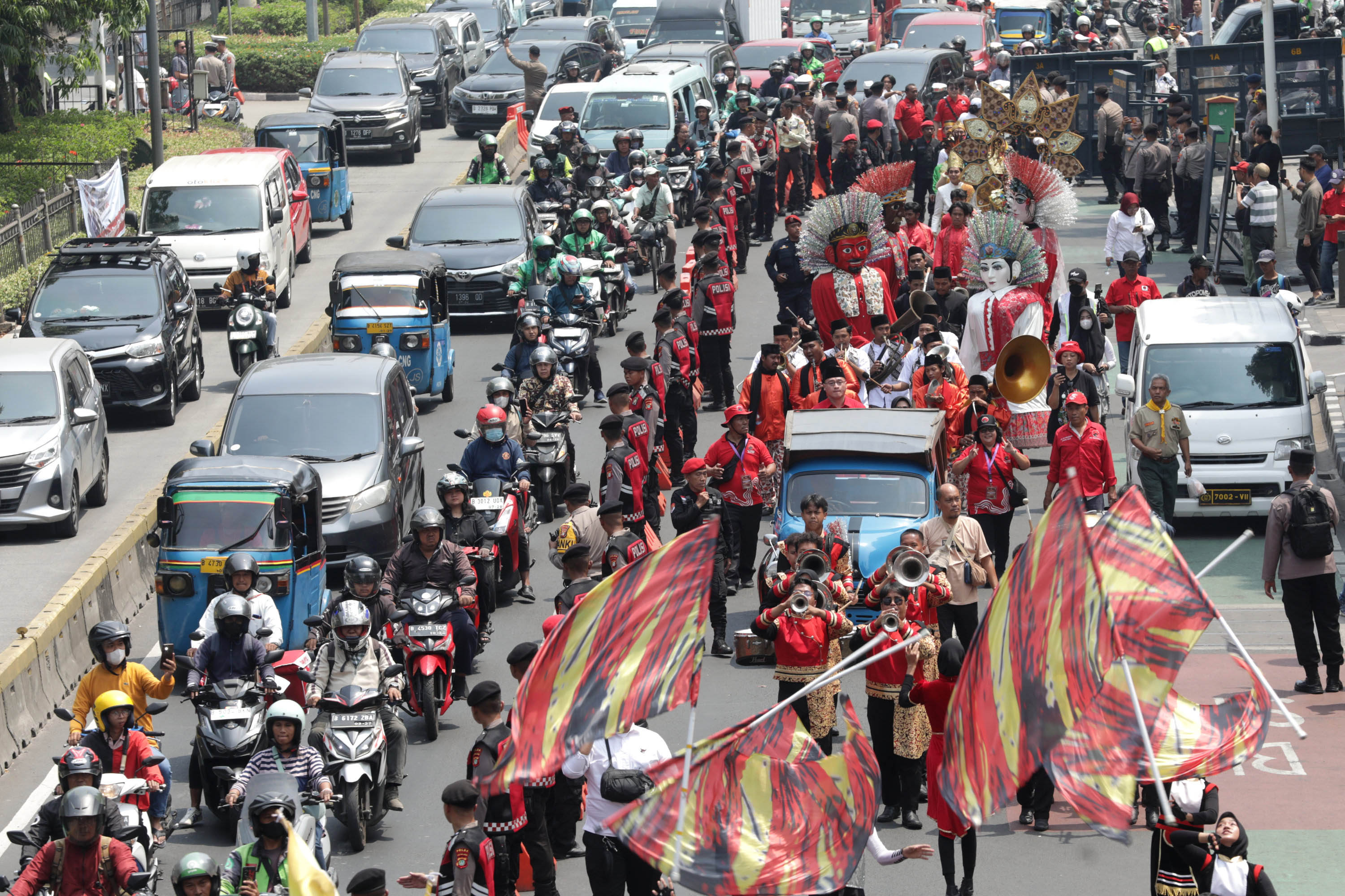 pramono-anung-rano-karno-daftar-pilgub-dki-jakarta_20240828_124204.jpg