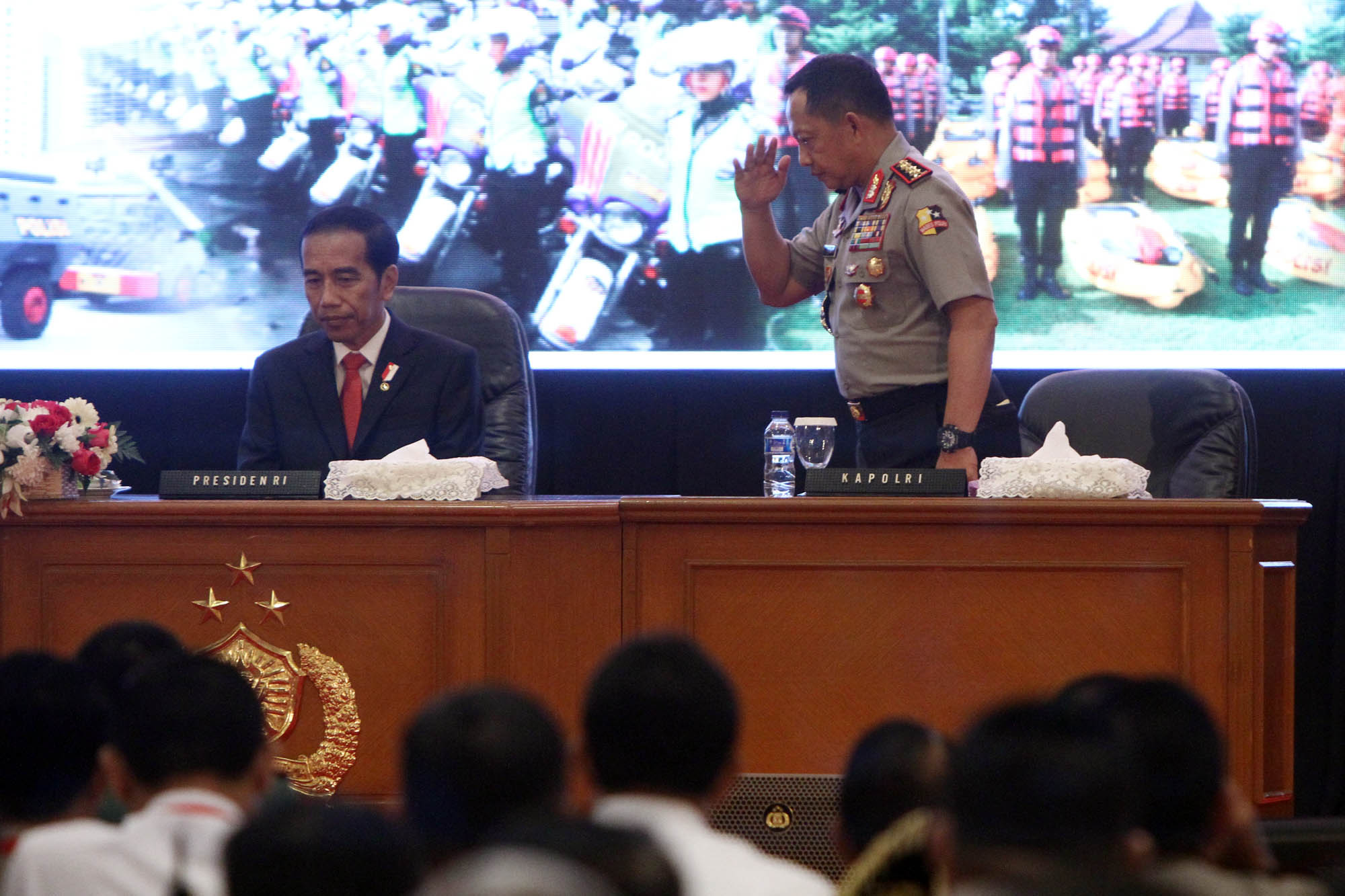 presiden-hadiri-rapim-polri-2017_20170125_160135.jpg