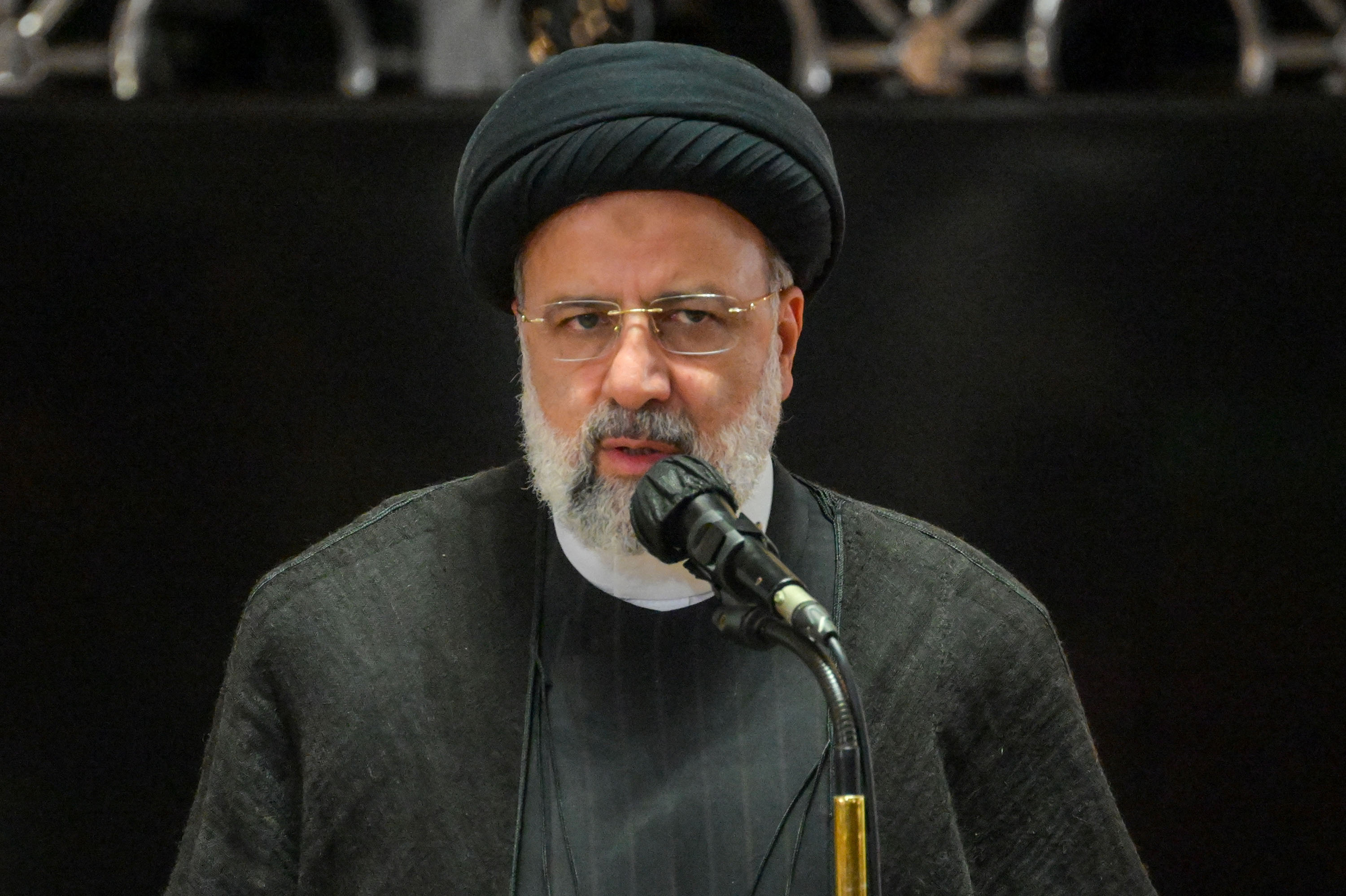 presiden-iran-kunjungi-masjid-istiqlal_20230524_173931.jpg
