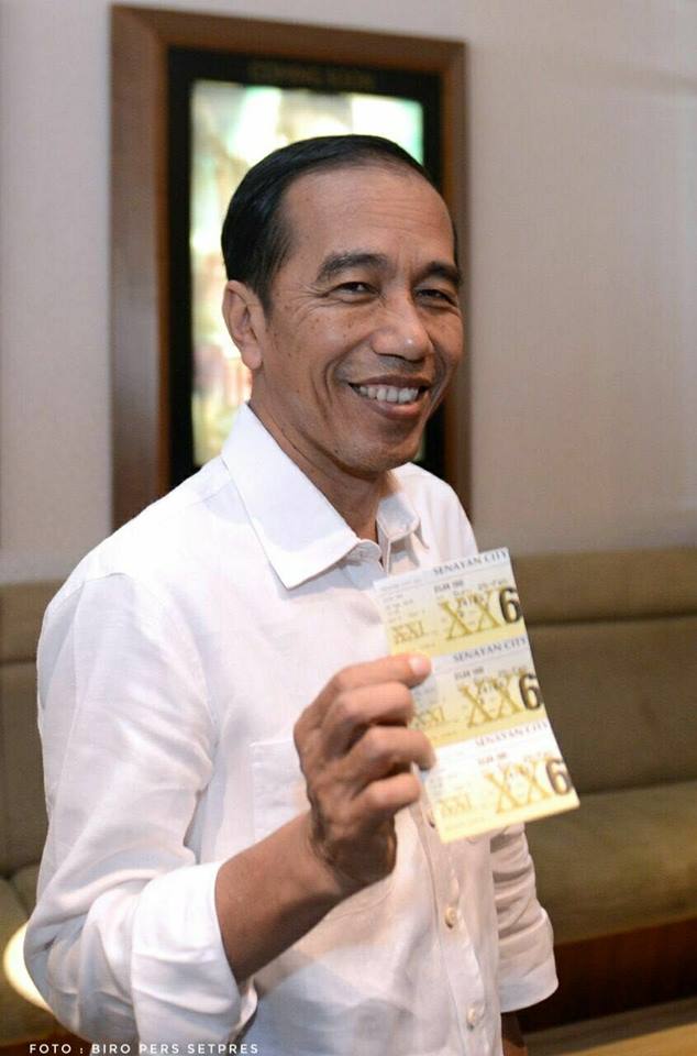 presiden-joko-widodo-jokowi-menyempatkan_20180225_203812.jpg