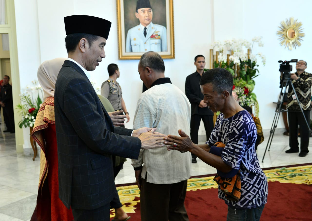 presiden-jokowi-adakan-open-house-di-istana-bogor_20180615_174954.jpg