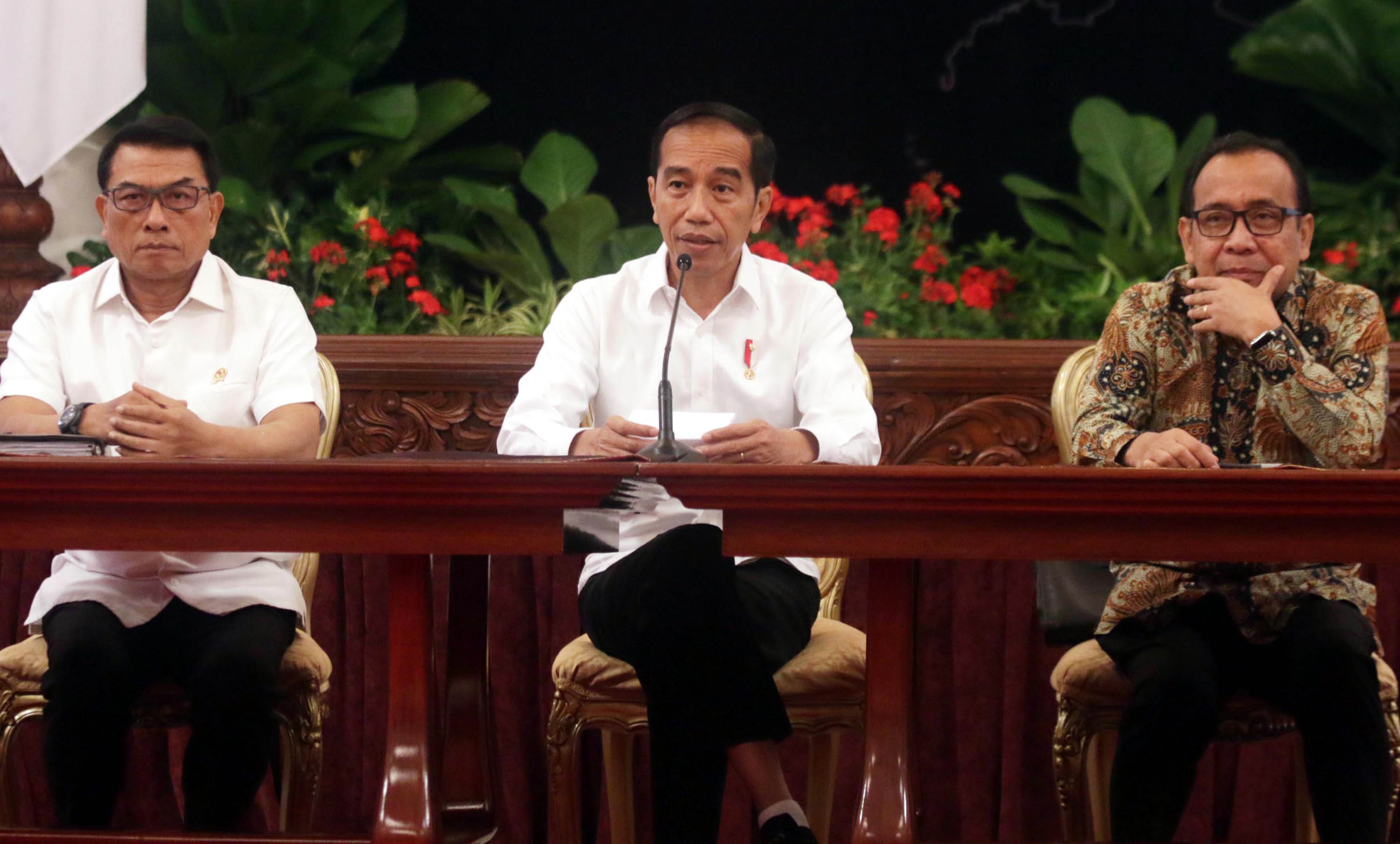 presiden-jokowi-beri-keterangan-terkait-revisi-uu-kpk_20190913_205237.jpg