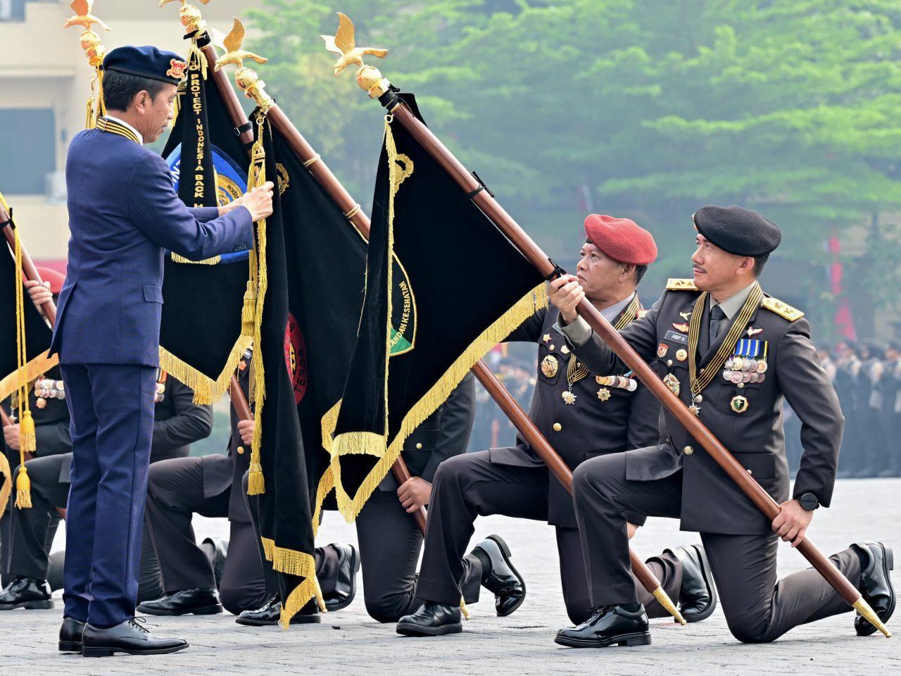 presiden-jokowi-di-kelapa-dua-brimob.jpg
